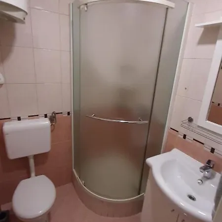 Apartment Ljube